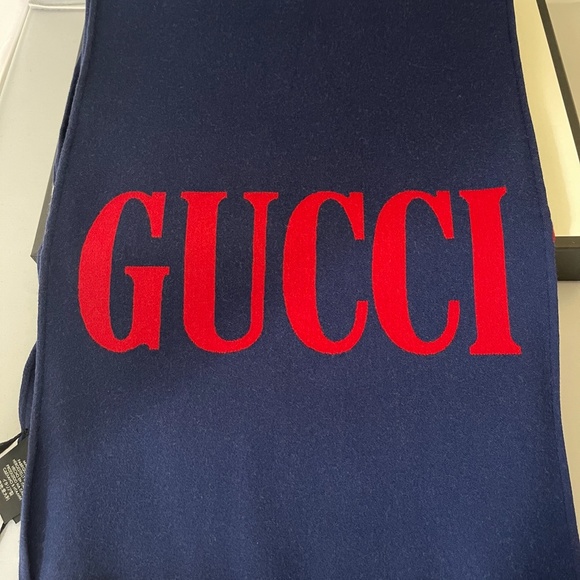 Gucci Logo wool scarf - Picture 4 of 8